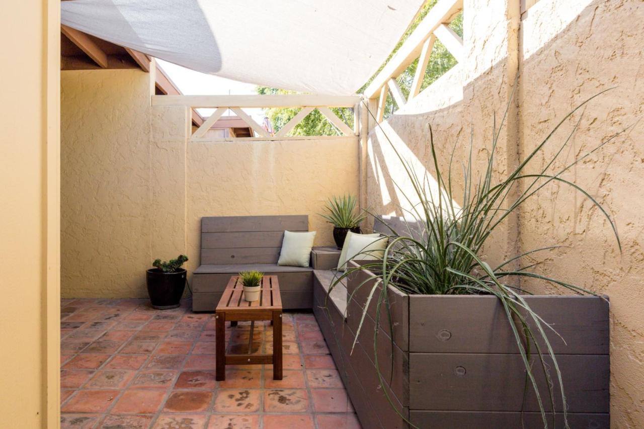Central Phoenix Townhome Exterior photo
